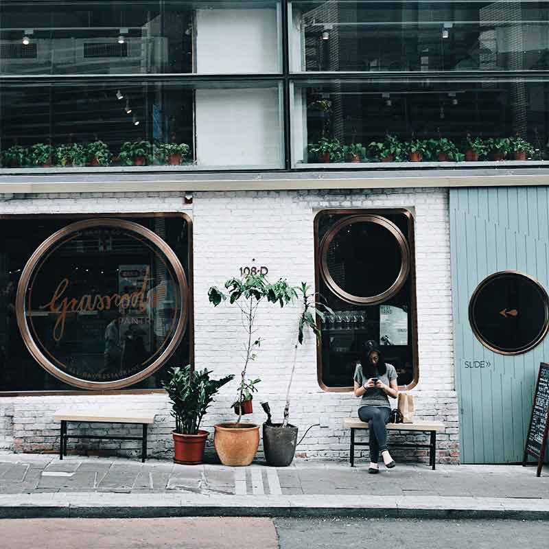 Hong Kong, Grass roots outside view